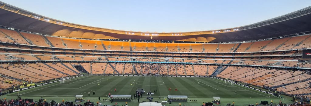 Iconic Football Stadiums and the Atmosphere That Shapes Big Games