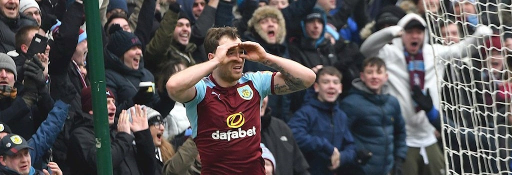 The Influence of Online Casinos on Football Clubs