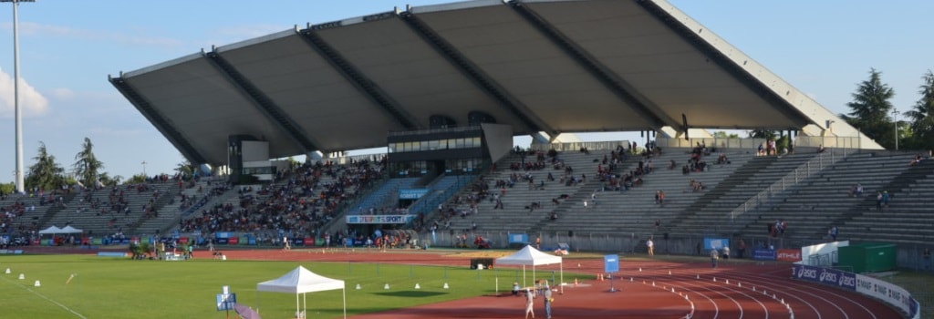 Stade Robert Bobin